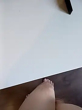 Snapshot of NiceBadgera chatting on March 3, 9:26 am NiceBadgera online show from March 3, 9:26 am