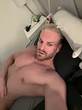 Snapshot of TheKevinboy chatting on March 21, 1:10 am TheKevinboy online show from March 21, 1:10 am