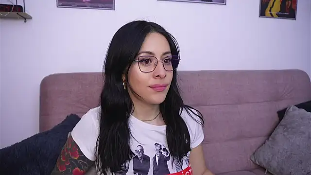Snapshot of SophiieCumsx chatting on June 26, 3:00 am SophiieCumsx online show from June 26, 3:00 am