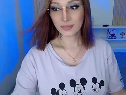 Snapshot of toni_0601 chatting on December 18, 3:47 am toni 0601 online show from December 18, 3:47 am