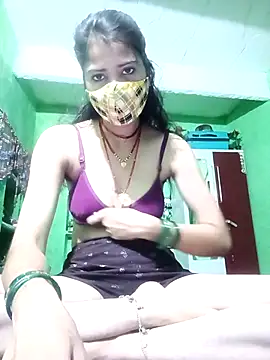 Maya8080 online show from September 14, 8:02 am
