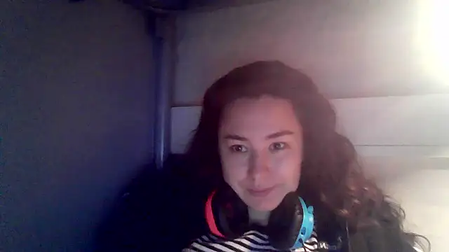 Emparia online show from November 2, 10:45 pm