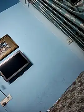 iaminyou online show from October 22, 5:13 pm