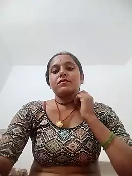 Snapshot of Sonam_shinde chatting on March 30, 5:52 am Sonam shinde online show from March 30, 5:52 am