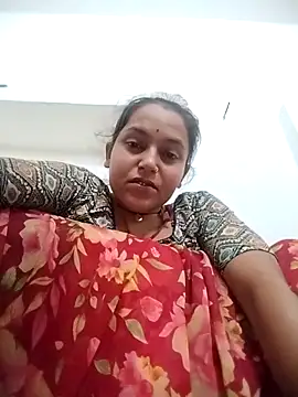 Snapshot of Sonam_shinde chatting on April 6, 6:42 pm Sonam shinde online show from April 6, 6:42 pm