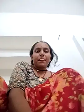 Snapshot of Sonam_shinde chatting on April 10, 6:45 pm Sonam shinde online show from April 10, 6:45 pm