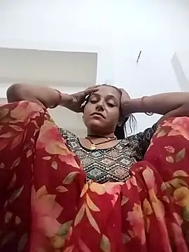 Snapshot of Sonam_shinde chatting on May 11, 7:55 pm Sonam shinde online show from May 11, 7:55 pm