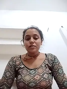 Snapshot of Sonam_shinde chatting on May 30, 7:33 pm Sonam shinde online show from May 30, 7:33 pm