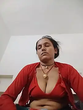 Snapshot of Sonam_shinde chatting on June 19, 8:18 am Sonam shinde online show from June 19, 8:18 am