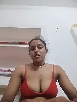 Snapshot of Sonam_shinde chatting on July 29, 6:06 pm Sonam shinde online show from July 29, 6:06 pm