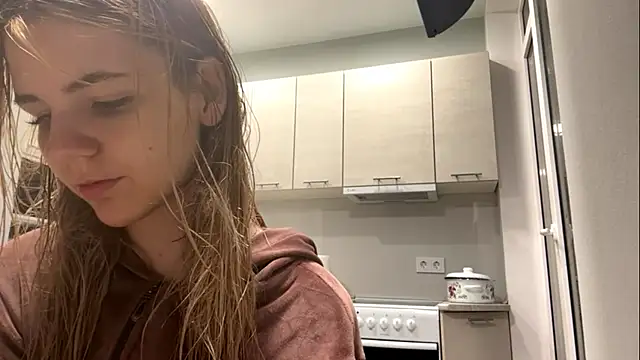 Snapshot of Denni_Spilber chatting on October 4, 5:00 pm Denni Spilber online show from October 4, 5:00 pm