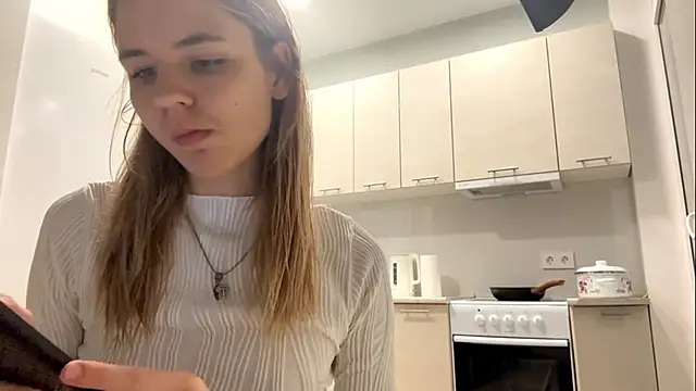 Snapshot of Denni_Spilber chatting on October 13, 3:23 pm Denni Spilber online show from October 13, 3:23 pm