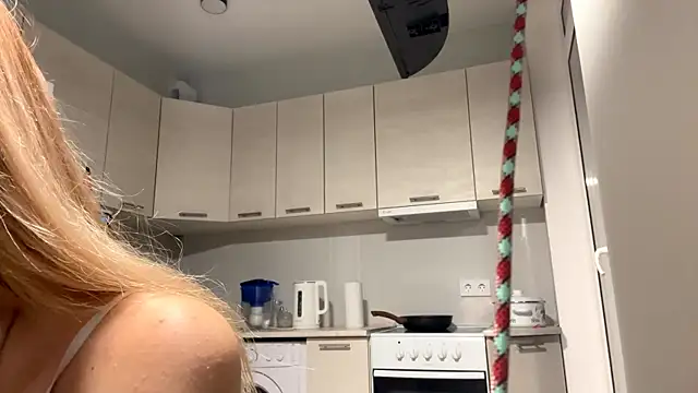 Snapshot of Denni_Spilber chatting on October 23, 5:23 pm Denni Spilber online show from October 23, 5:23 pm