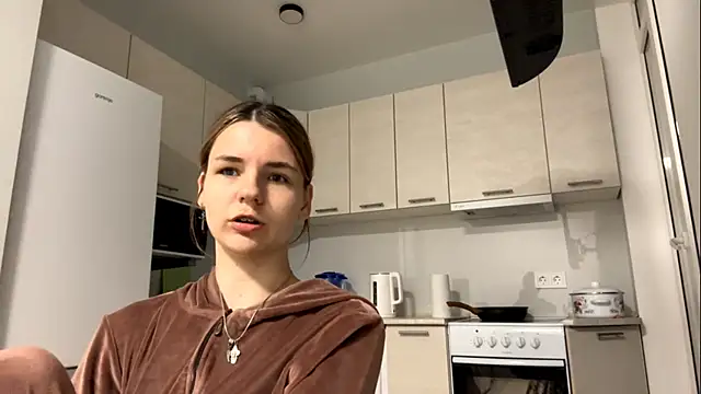 Snapshot of Denni_Spilber chatting on October 25, 4:35 pm Denni Spilber online show from October 25, 4:35 pm