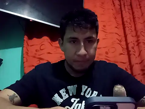 True Di online show from September 23, 1:19 am