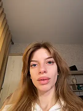 Snapshot of mari__papi chatting on December 15, 10:19 am mari papi online show from December 15, 10:19 am