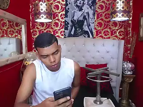 TWOBOYSPEINHOT online show from September 12, 1:11 pm