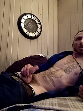 Snapshot of Mrluckstick chatting on January 10, 3:47 pm Mrluckstick online show from January 10, 3:47 pm