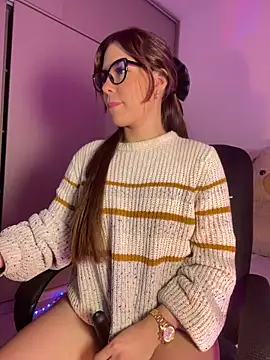 Snapshot of Charlottediolet chatting on November 17, 11:38 am Charlottediolet online show from November 17, 11:38 am