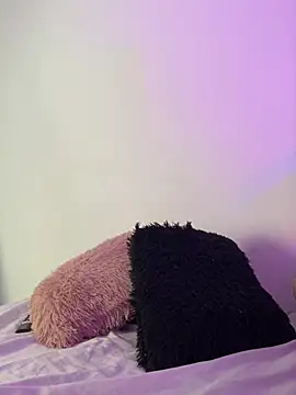 Snapshot of Charlottediolet chatting on February 19, 11:17 am Charlottediolet online show from February 19, 11:17 am