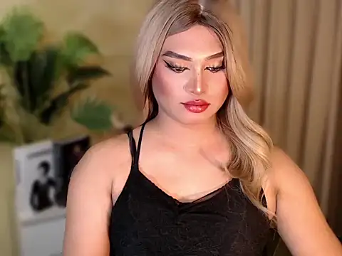 UrGoddess Kiera online show from October 13, 7:47 pm