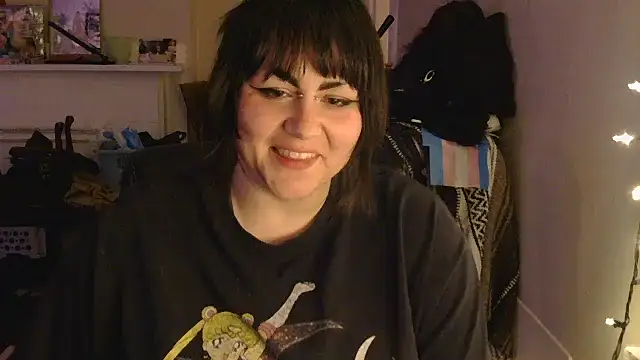 Snapshot of PeakoBunny chatting on November 21, 12:43 am PeakoBunny online show from November 21, 12:43 am