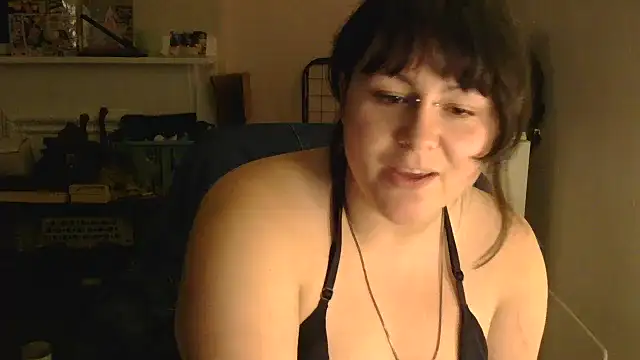 Snapshot of PeakoBunny chatting on November 26, 12:11 am PeakoBunny online show from November 26, 12:11 am