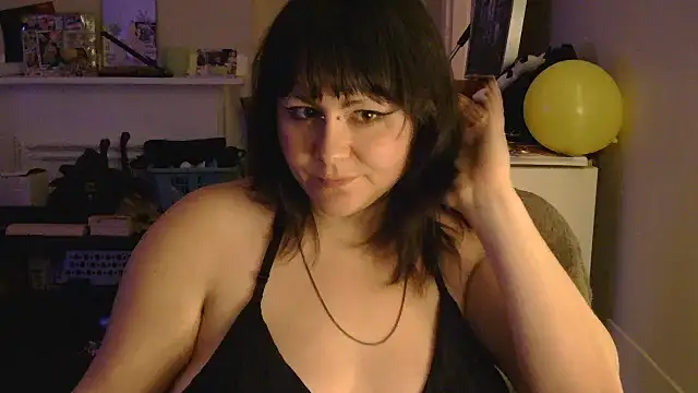 Snapshot of PeakoBunny chatting on November 27, 1:51 am PeakoBunny online show from November 27, 1:51 am