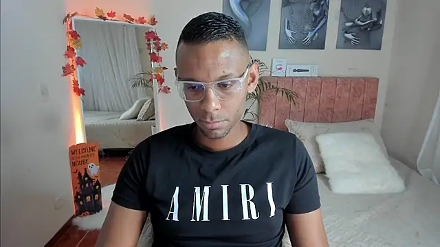 KingEdward  online show from October 23, 10:14 am