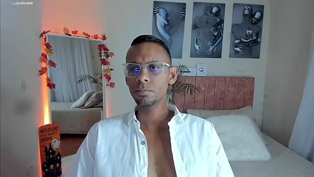 KingEdward  online show from October 30, 10:16 am