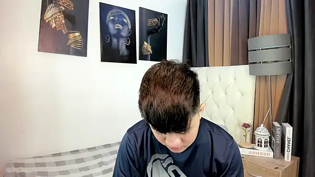 NhicolasClyde online show from September 10, 5:51 am