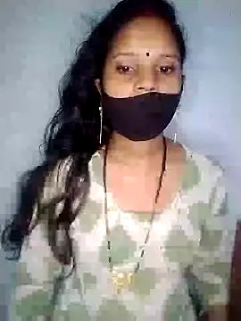 Komal-Rajput online show from October 3, 5:54 pm