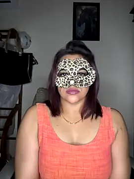 Snapshot of SLNatasha chatting on November 30, 11:47 am SLNatasha online show from November 30, 11:47 am