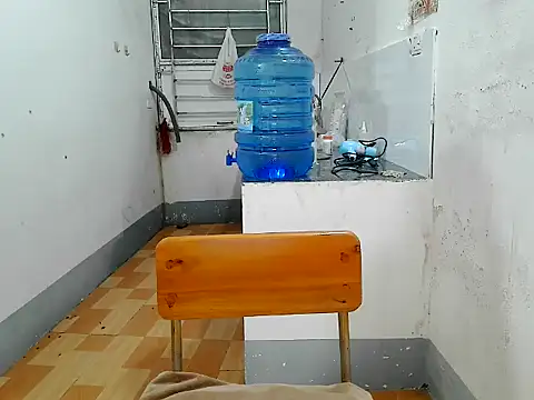 Snapshot of SuhyoCii chatting on March 6, 11:06 am SuhyoCii online show from March 6, 11:06 am