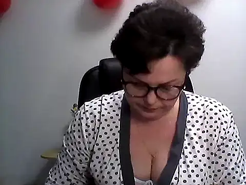 EllaLove2277 online show from February 18, 6:31 am