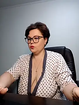 EllaLove2277 online show from March 13, 5:36 am