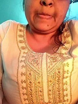 bitch-horny online show from January 14, 5:35 am