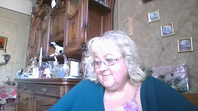 Lala-Love56 online show from September 23, 9:01 am