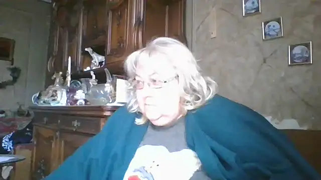 Lala-Love56 online show from October 18, 6:48 am