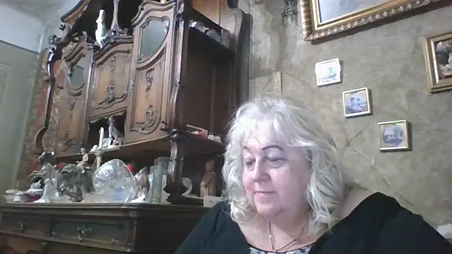 Lala-Love56 online show from May 12, 5:54 pm