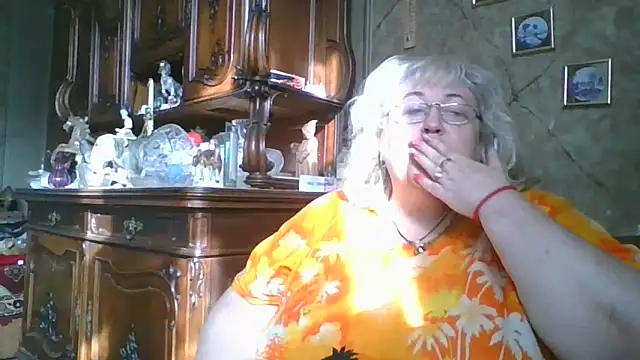Lala-Love56 online show from June 17, 4:59 am