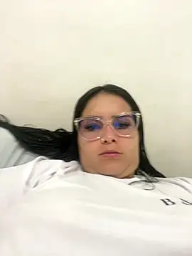 Snapshot of amberbakee chatting on October 21, 7:14 pm amberbakee online show from October 21, 7:14 pm