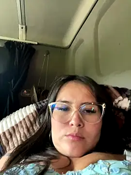 Snapshot of amberbakee chatting on November 5, 3:01 pm amberbakee online show from November 5, 3:01 pm