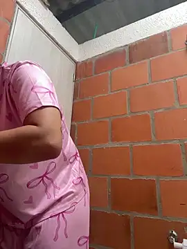 Snapshot of amberbakee chatting on November 26, 3:35 pm amberbakee online show from November 26, 3:35 pm