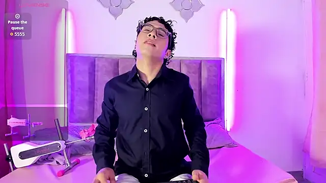 Snapshot of 0anonimo_bottom1 chatting on October 2, 12:45 pm 0anonimo bottom1 online show from October 2, 12:45 pm