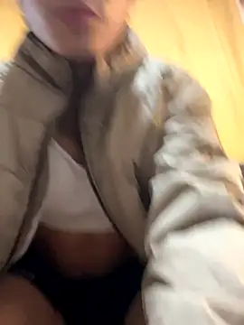 Snapshot of 0anonimo_bottom1 chatting on October 9, 11:41 am 0anonimo bottom1 online show from October 9, 11:41 am