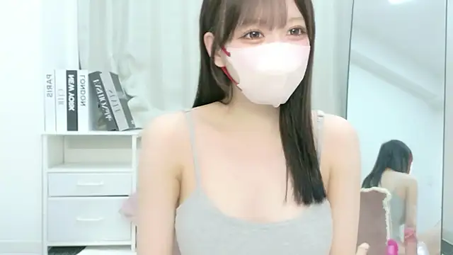 roachan  online show from July 13, 2:20 pm