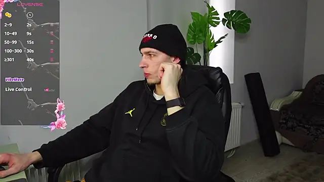 Snapshot of Ryan_Dozer chatting on February 28, 7:20 am Ryan Dozer online show from February 28, 7:20 am