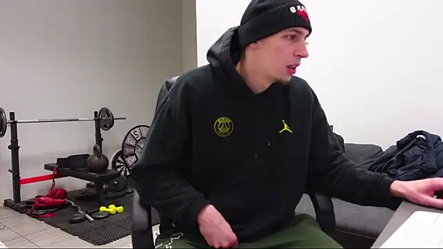 Snapshot of Ryan_Dozer chatting on March 25, 7:47 am Ryan Dozer online show from March 25, 7:47 am