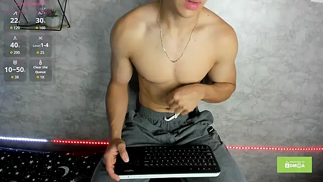 Snapshot of alex_cumfit1 chatting on December 22, 1:30 pm alex cumfit1 online show from December 22, 1:30 pm